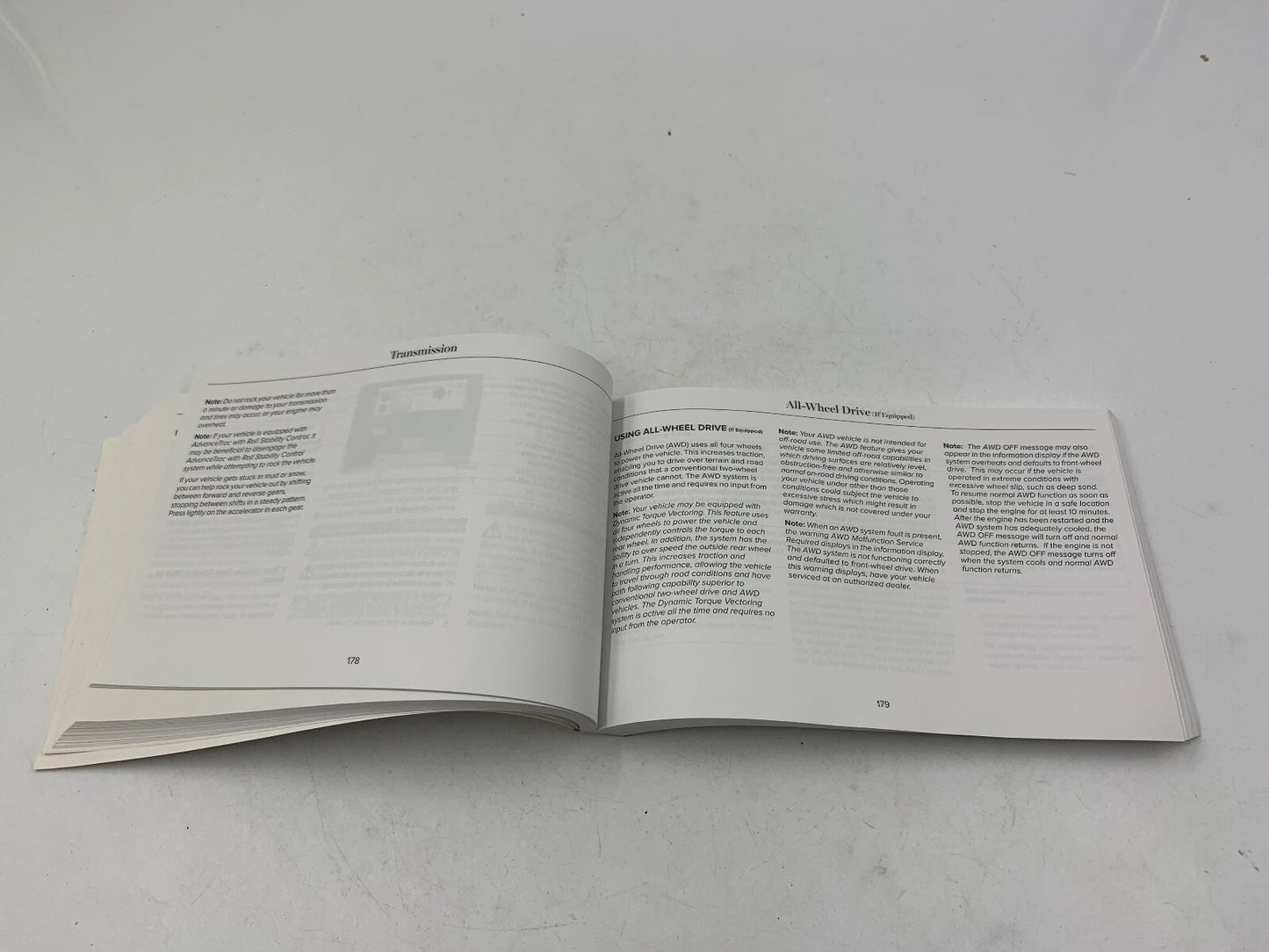 2013 Lincoln MKZ Owners Manual Set with Case OEM D01B69007