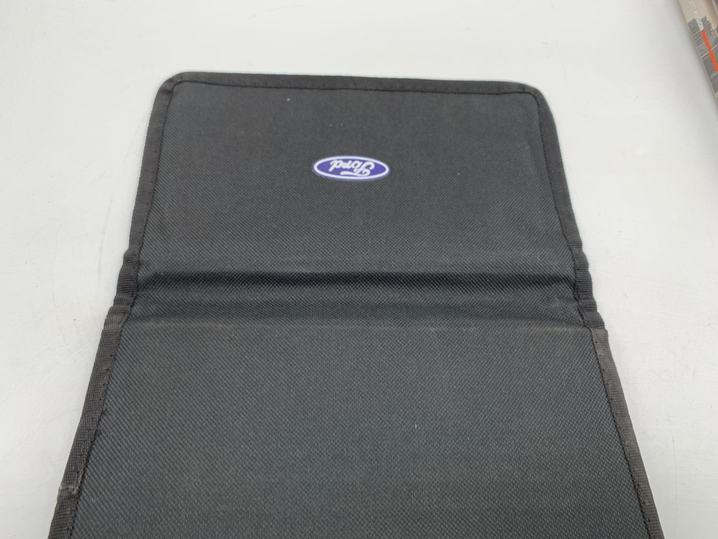2017 Ford Fusion Owners Manual Set with Case OEM B02B24013