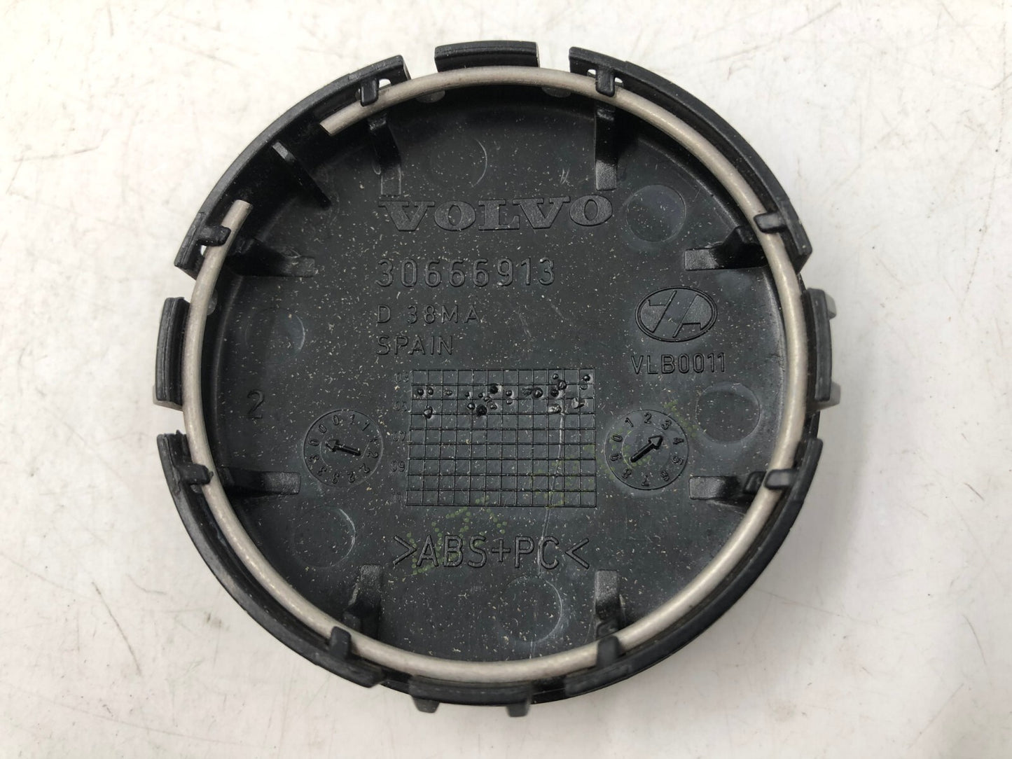 Volvo Rim Wheel Center Cap Black OEM B02B39002