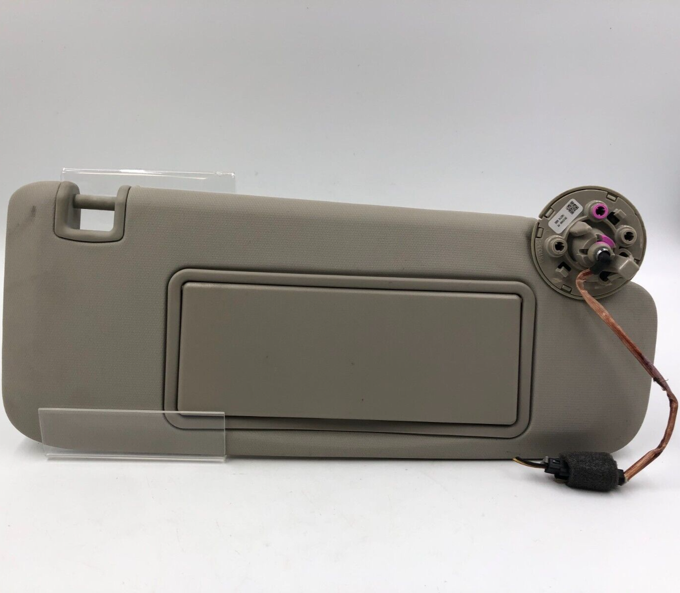 2018-2020 Buick Regal Passenger Sun Visor Gray Illuminated Gray OEM B01B02001