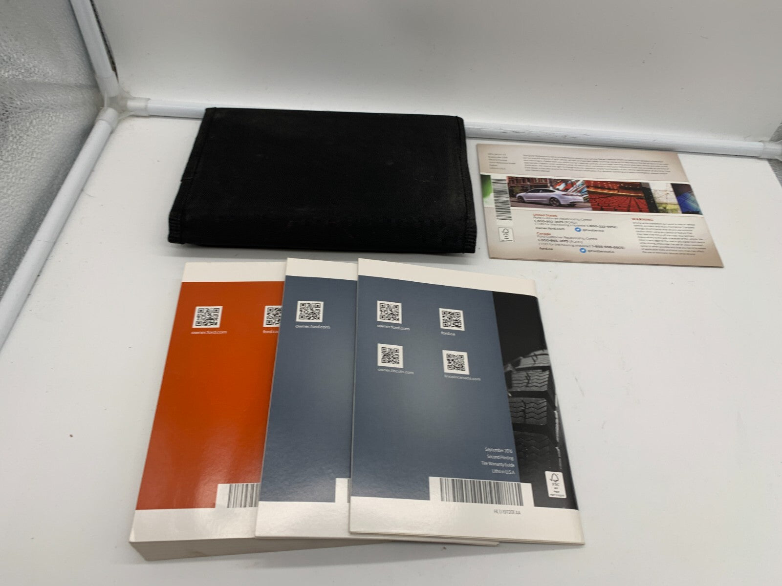 2017 Ford Fusion Owners Manual Set with Case OEM A03B13008