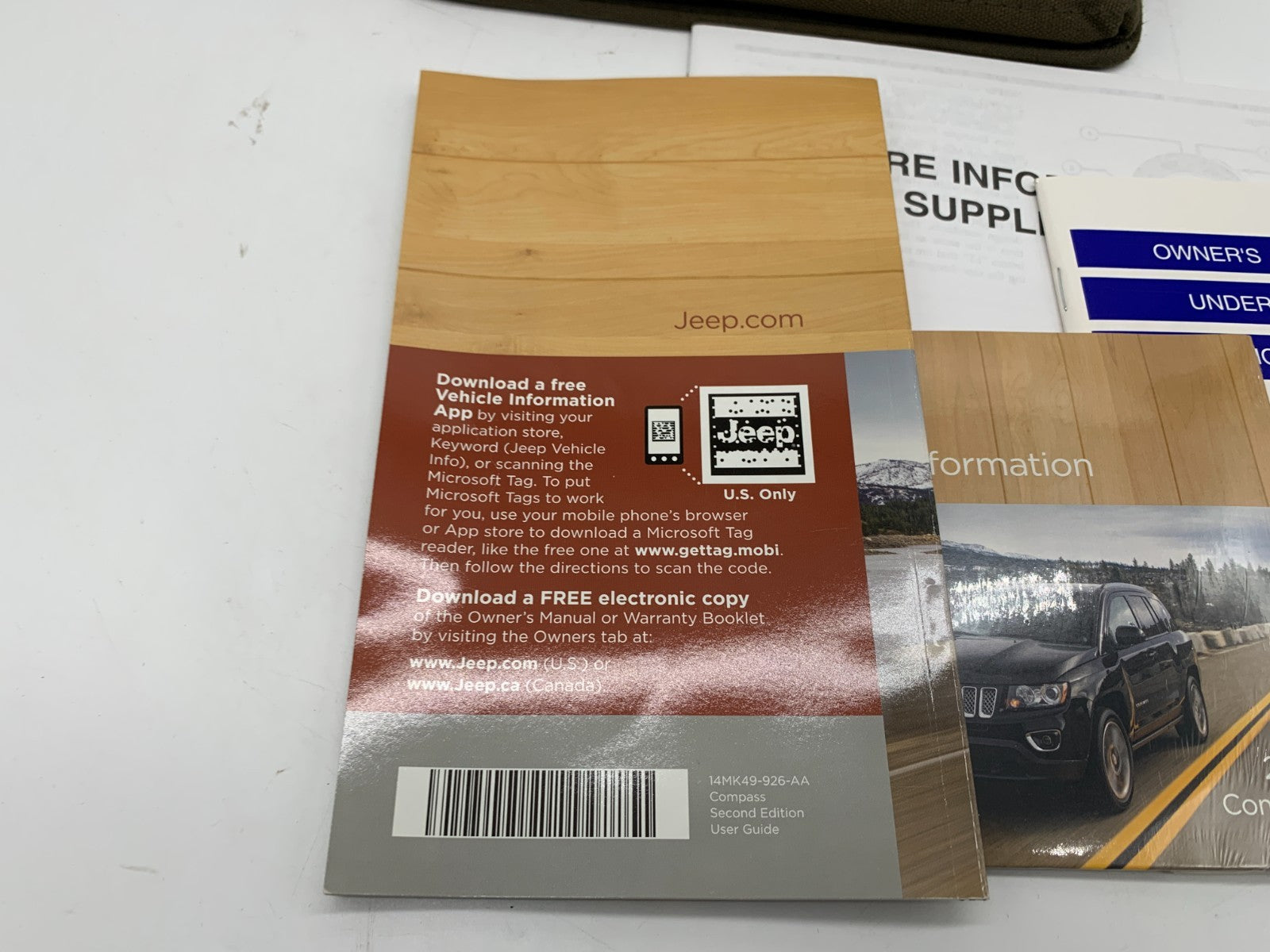 2014 Jeep Compass Owners Manual Set with Case OEM C01B08014