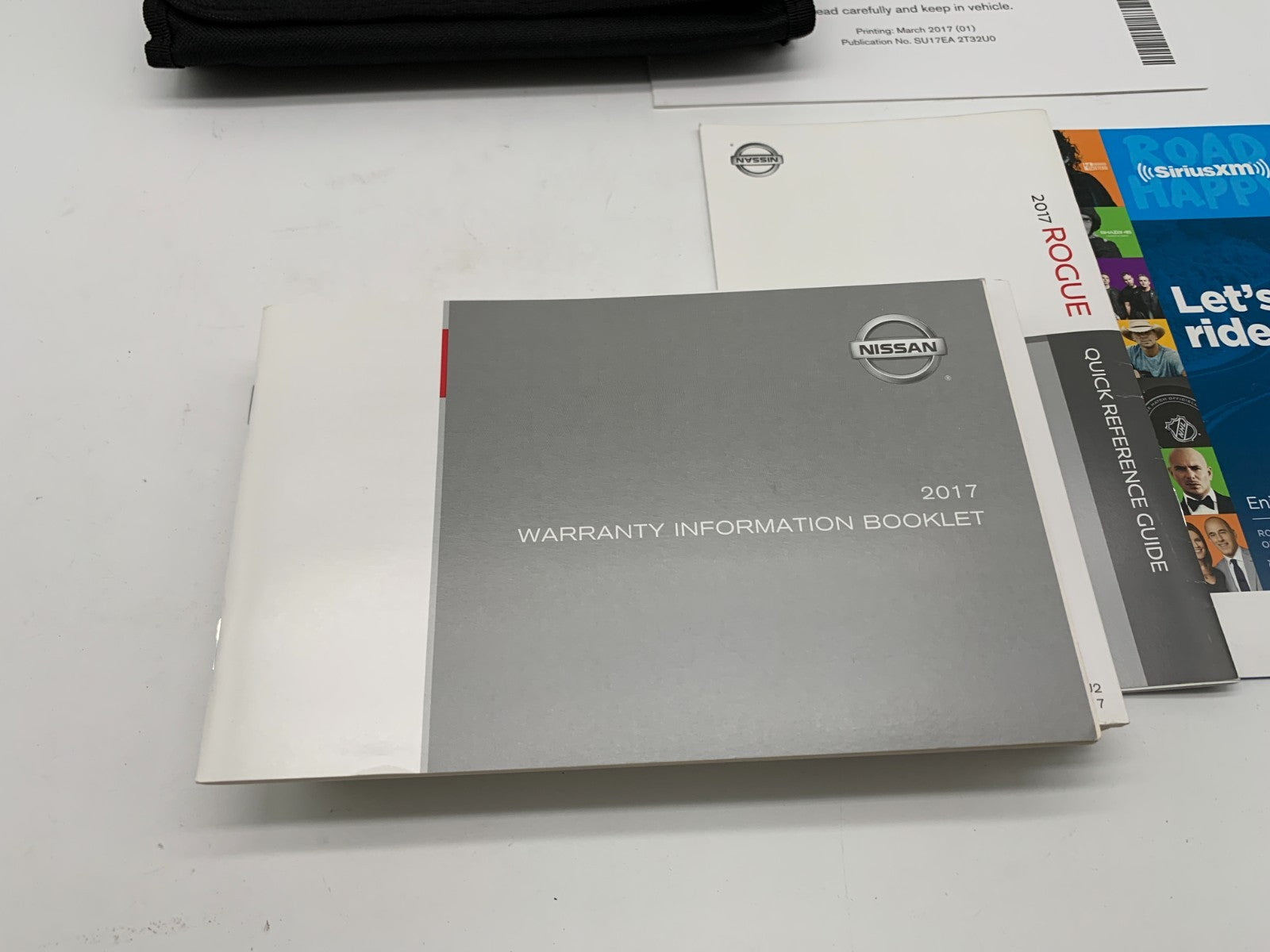 2016 Nissan Rogue Owners Manual Set with Case OEM B04B27013