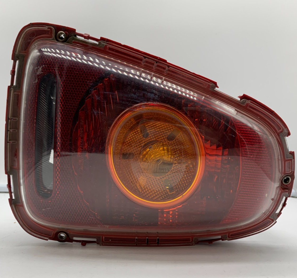 2007-2010 Mini Cooper Passenger Side Tail Light Taillight OEM C02B12006