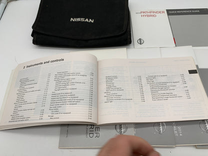 2014 Nissan Pathfinder Owners Manual Set with Case OEM D01B64009