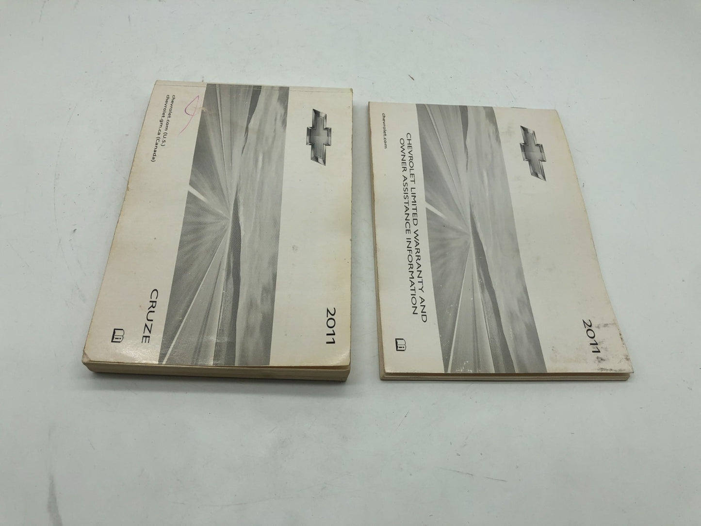 2011 Chevrolet Cruze Owners Manual Set OEM B04B33052