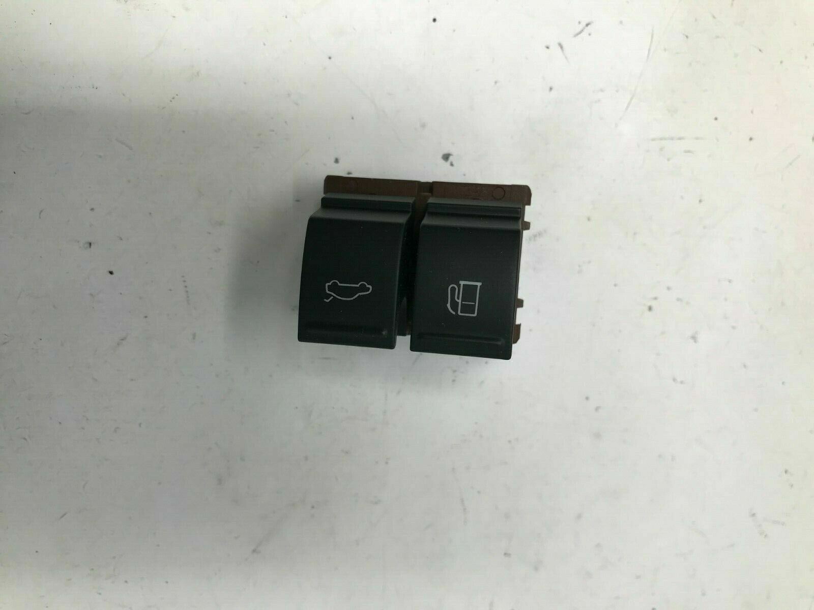 2009-2011 Volkswagen CC Master Power Window Switch OEM C02B13004