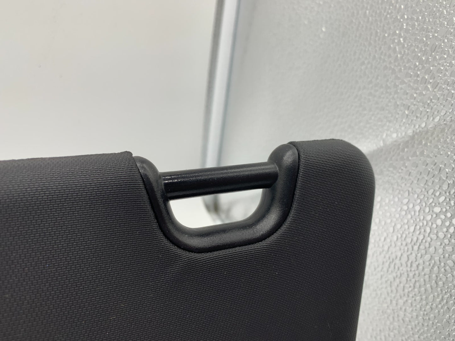 2014-2019 Kia Soul Passenger Sun Visor Black Illumination D01B22008