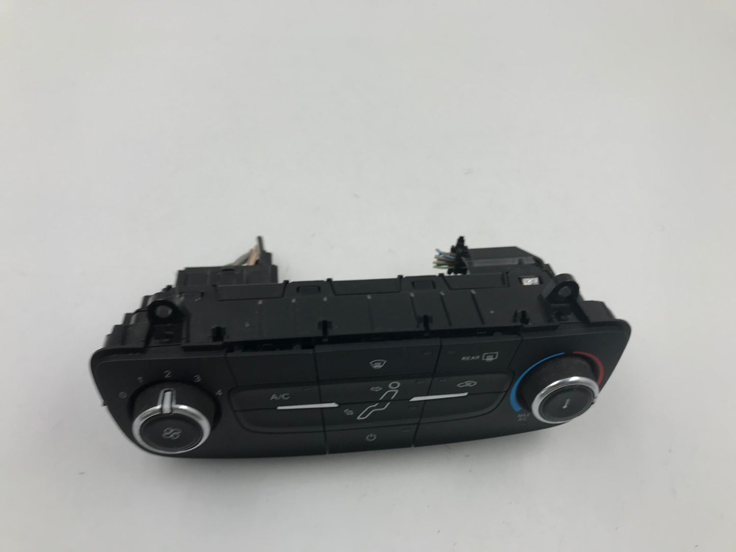 2015-2018 Ford Focus AC Heater Climate Control Unit OEM D03B14011