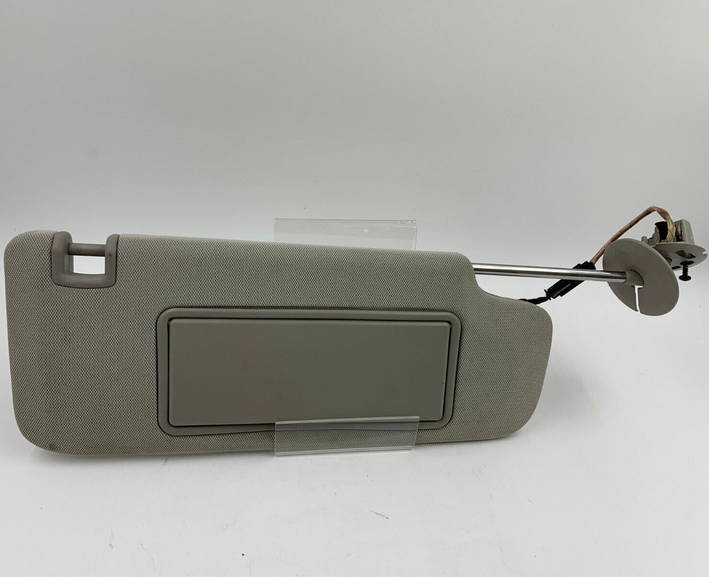 2013-2016 Chevrolet Malibu Passenger Sun Visor Gray Illuminated OEM D04B13094