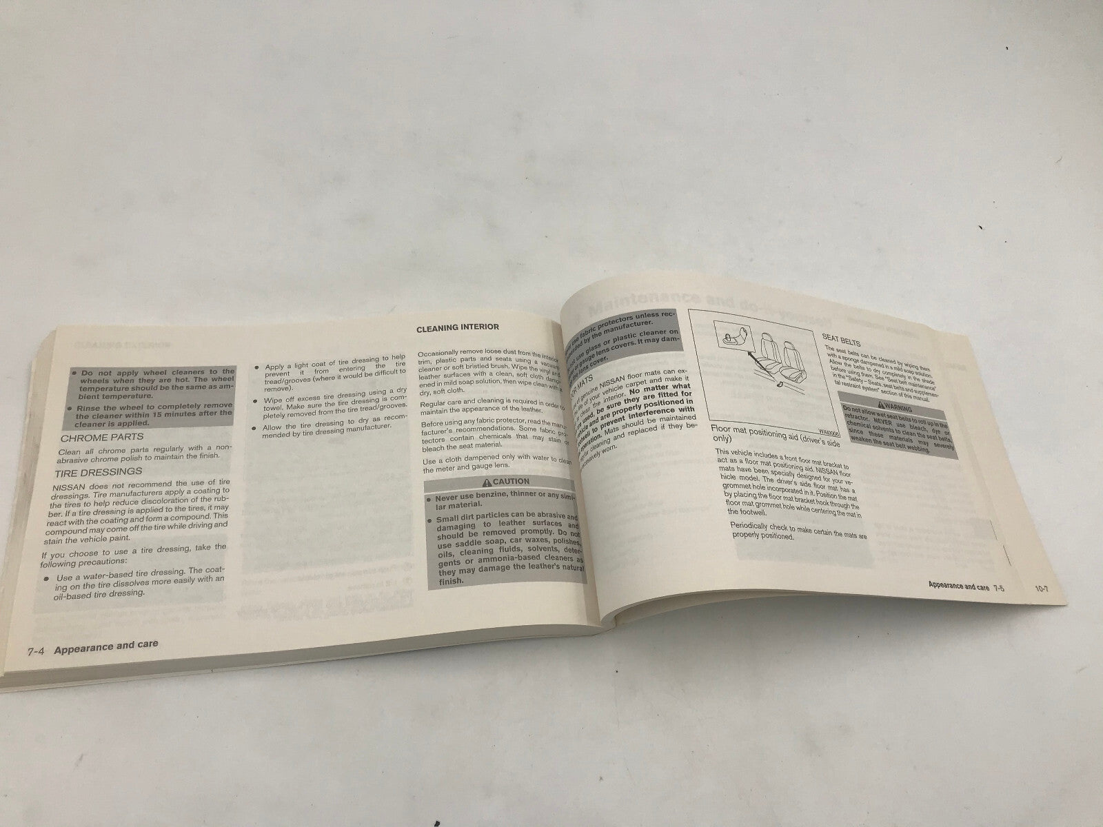 2007 Nissan Sentra Owners Manual Set with Case OEM D02B61008