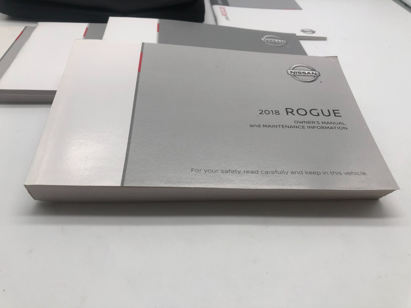 2018 Nissan Rogue Owners Manual Set with Case OEM A03B35058
