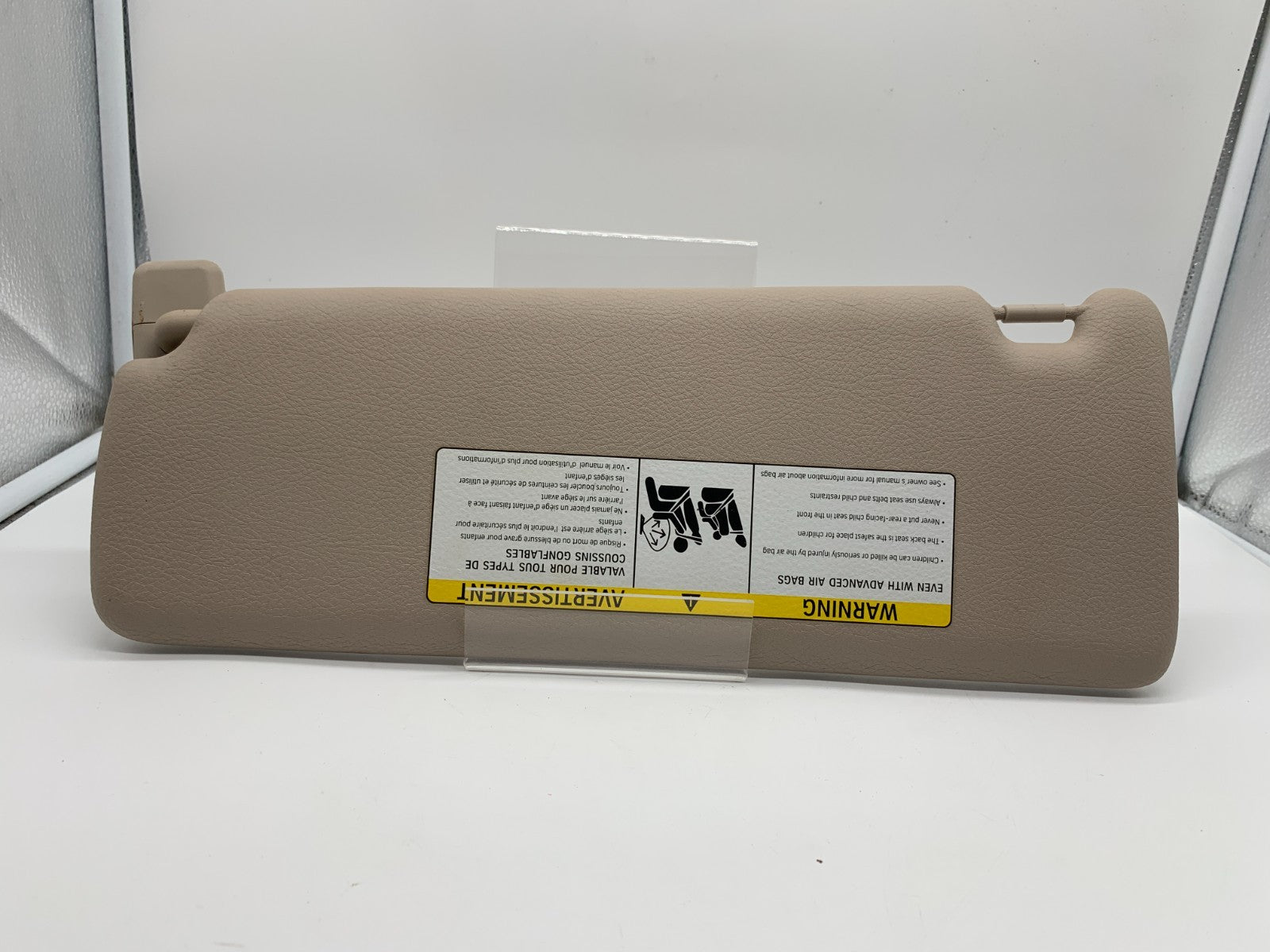 2012-2018 BMW 328i Passenger Sun Visor Sunvisor Beige Illumination D01B22004