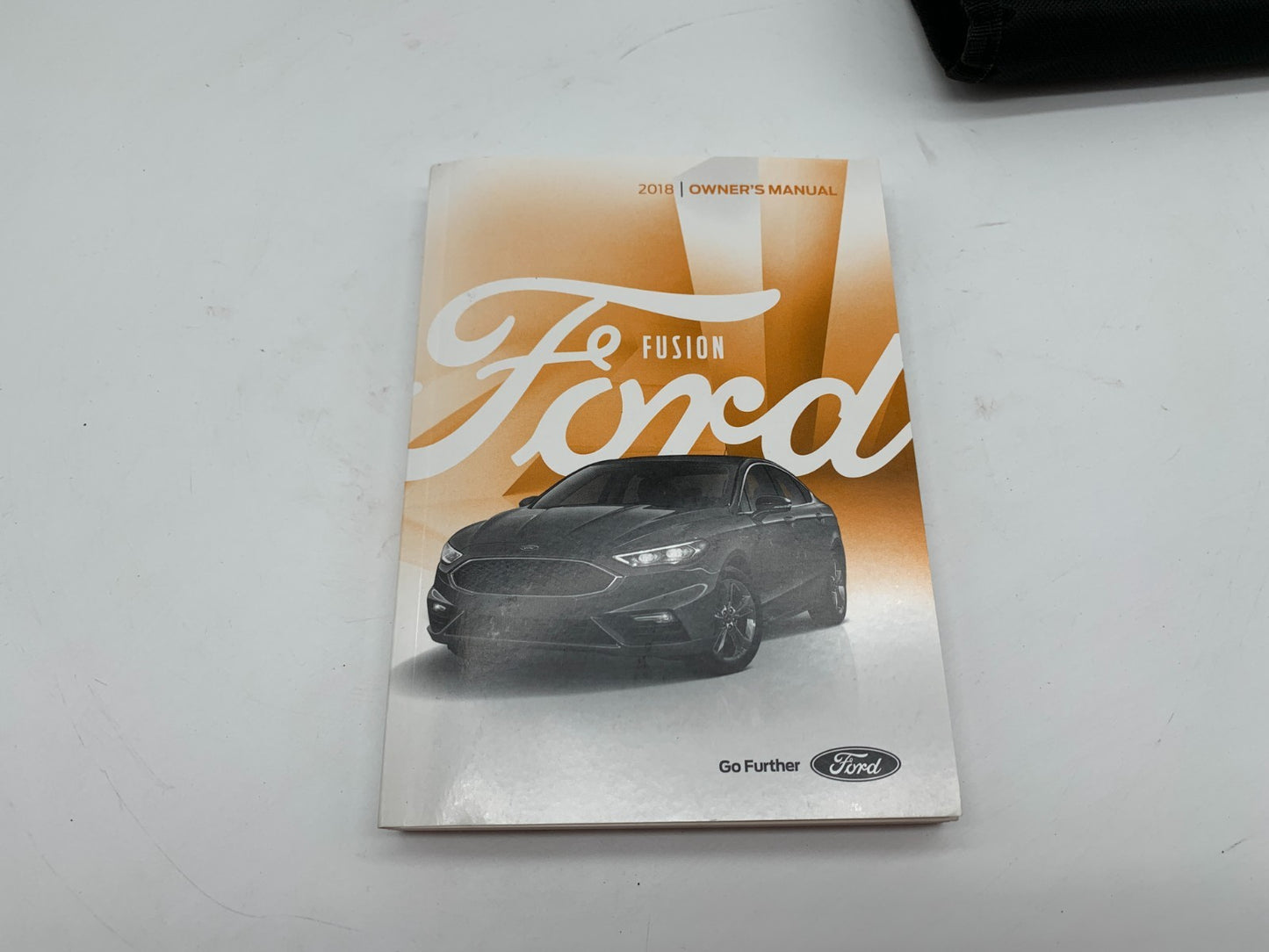 2018 Ford Fusion Owners Manual Set with Case OEM C03B08005