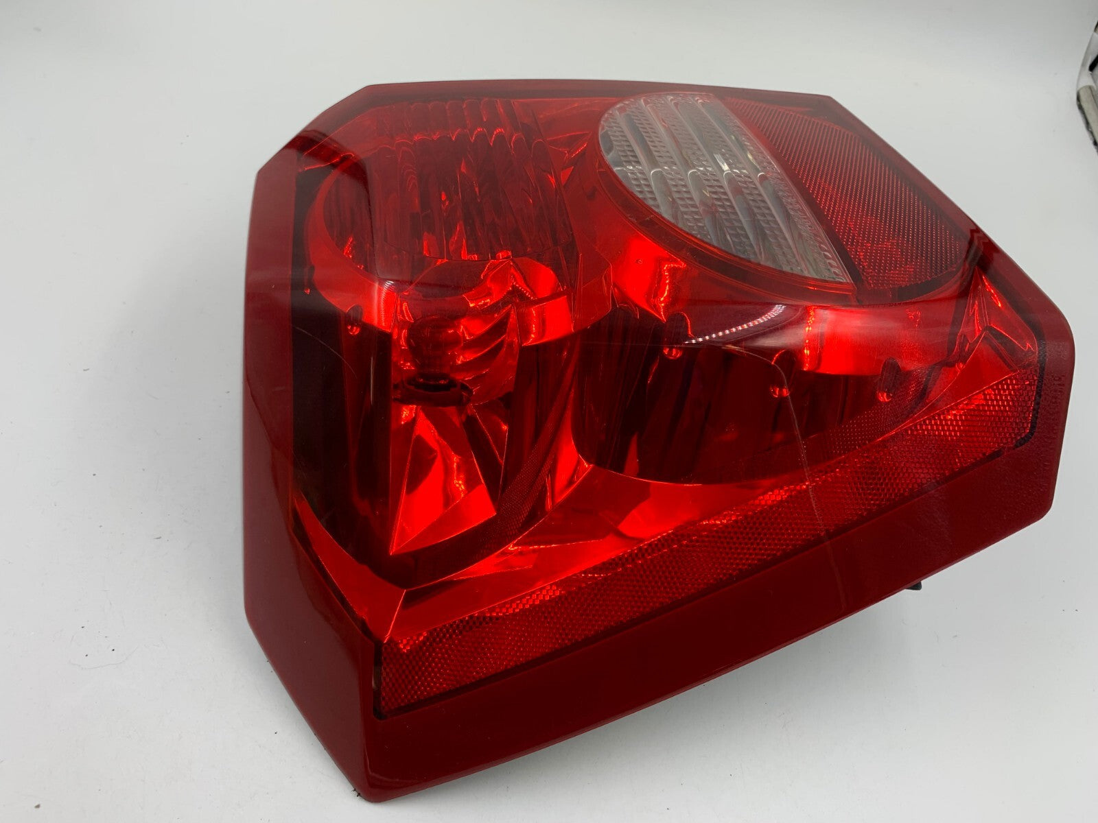 2008-2012 Dodge Caliber Driver Side Tail Light Taillight OEM B02B56002