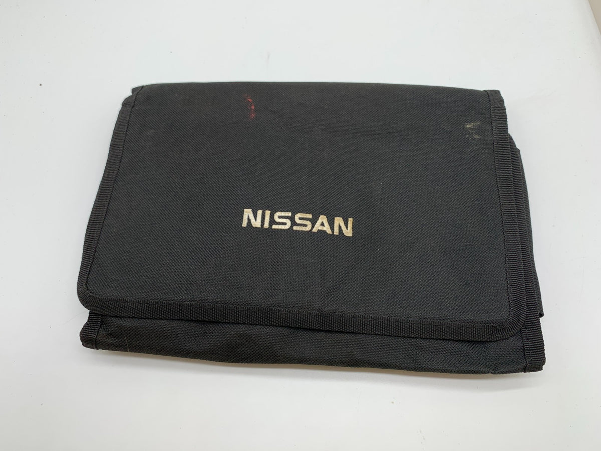 2018 Nissan Versa Sedan Owners Manual Set with Case OEM B02B32040