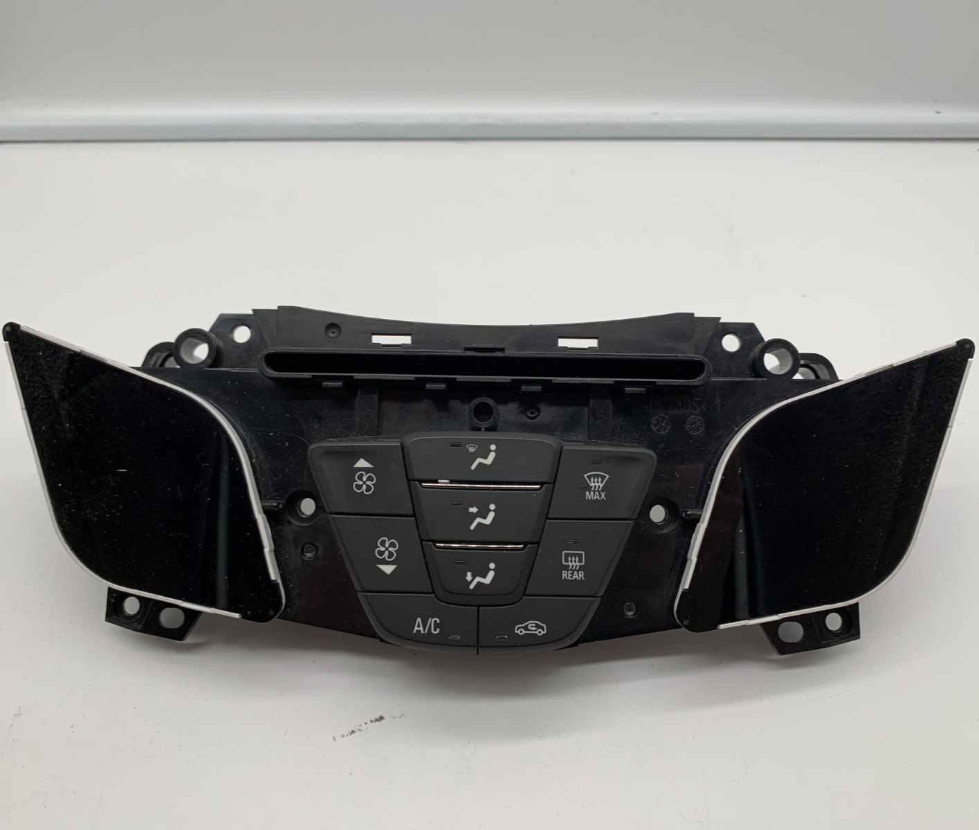 2014-2016 Buick Lacrosse AC Heater Climate Control Unit OEM A03B24054