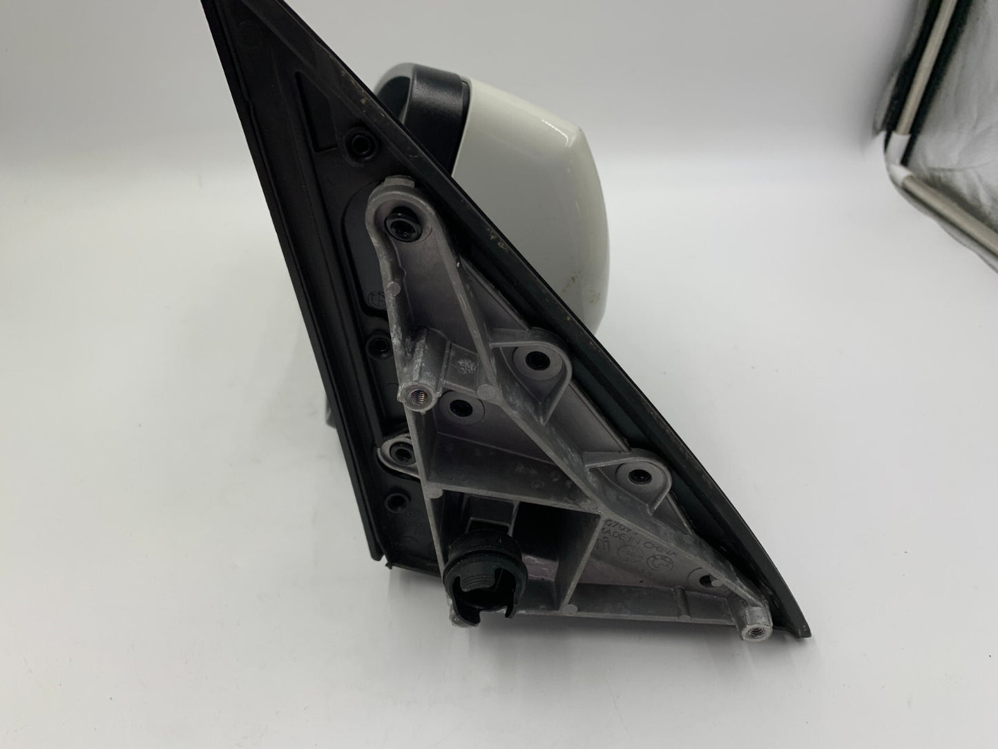 2011-2013 BMW X5 Driver Side View Power Door Mirror White OEM B03B24003