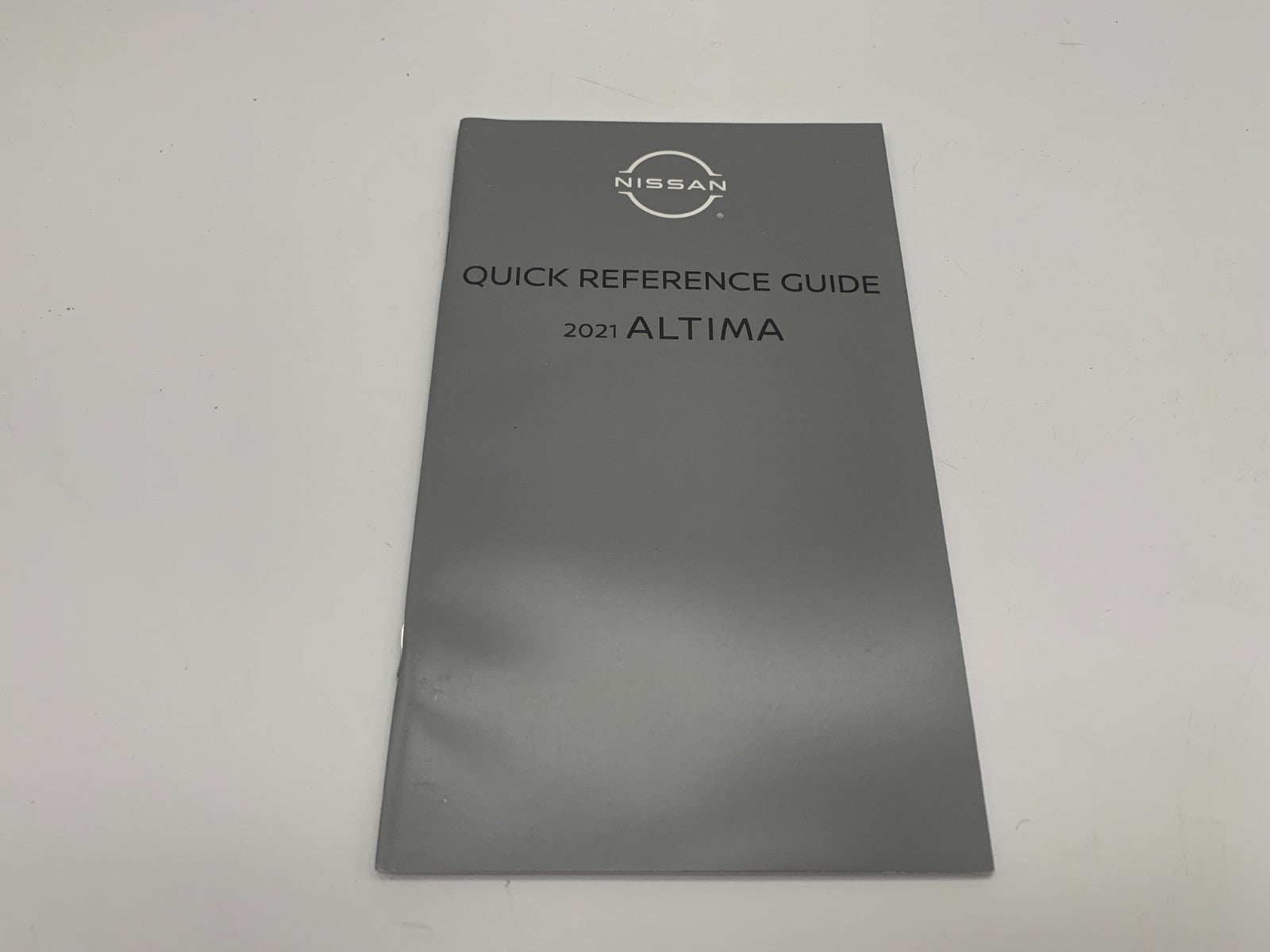 2021 Nissan Altima Owners Manual Set with Case OEM R01B05030