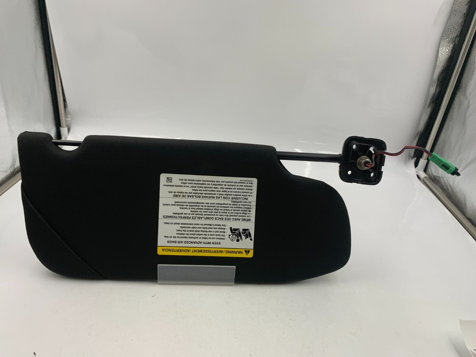 2013-2018 Ford Taurus Driver Sun Visor Sunvisor Black Illuminated OEM D01B30083