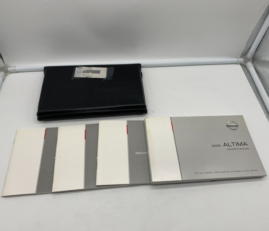 2005 Nissan Altima Owners Manual Set with Case OEM A01B47004