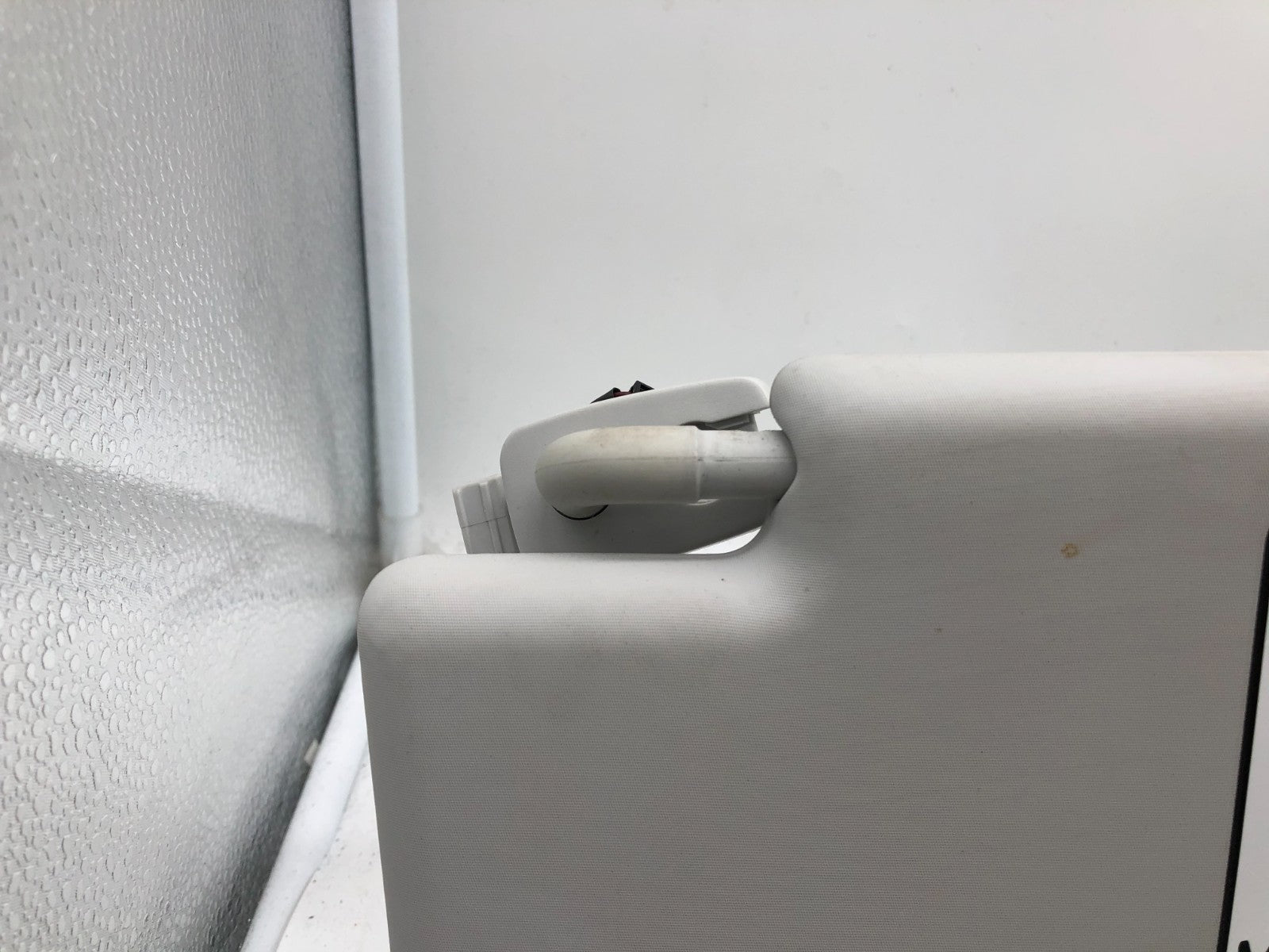 2015-2023 Jeep Commander Passenger Sun Visor Gray OEM E02B14053