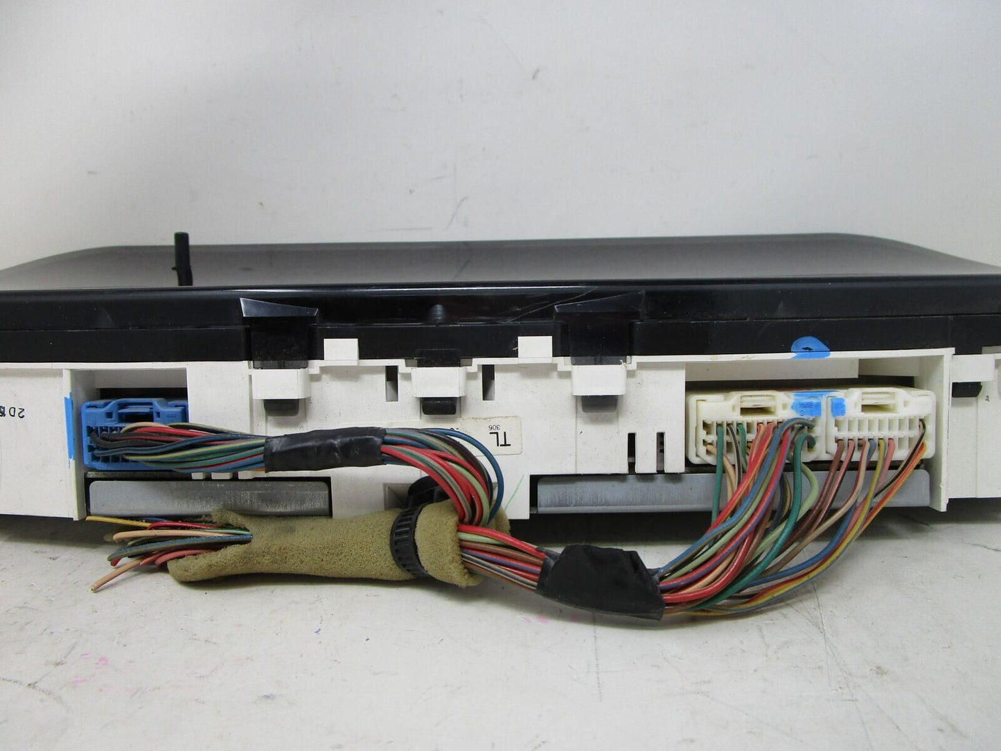 2001-2002 Mazda Millenia Speedometer Instrument Cluster 83123 Mile OEM D01B18019