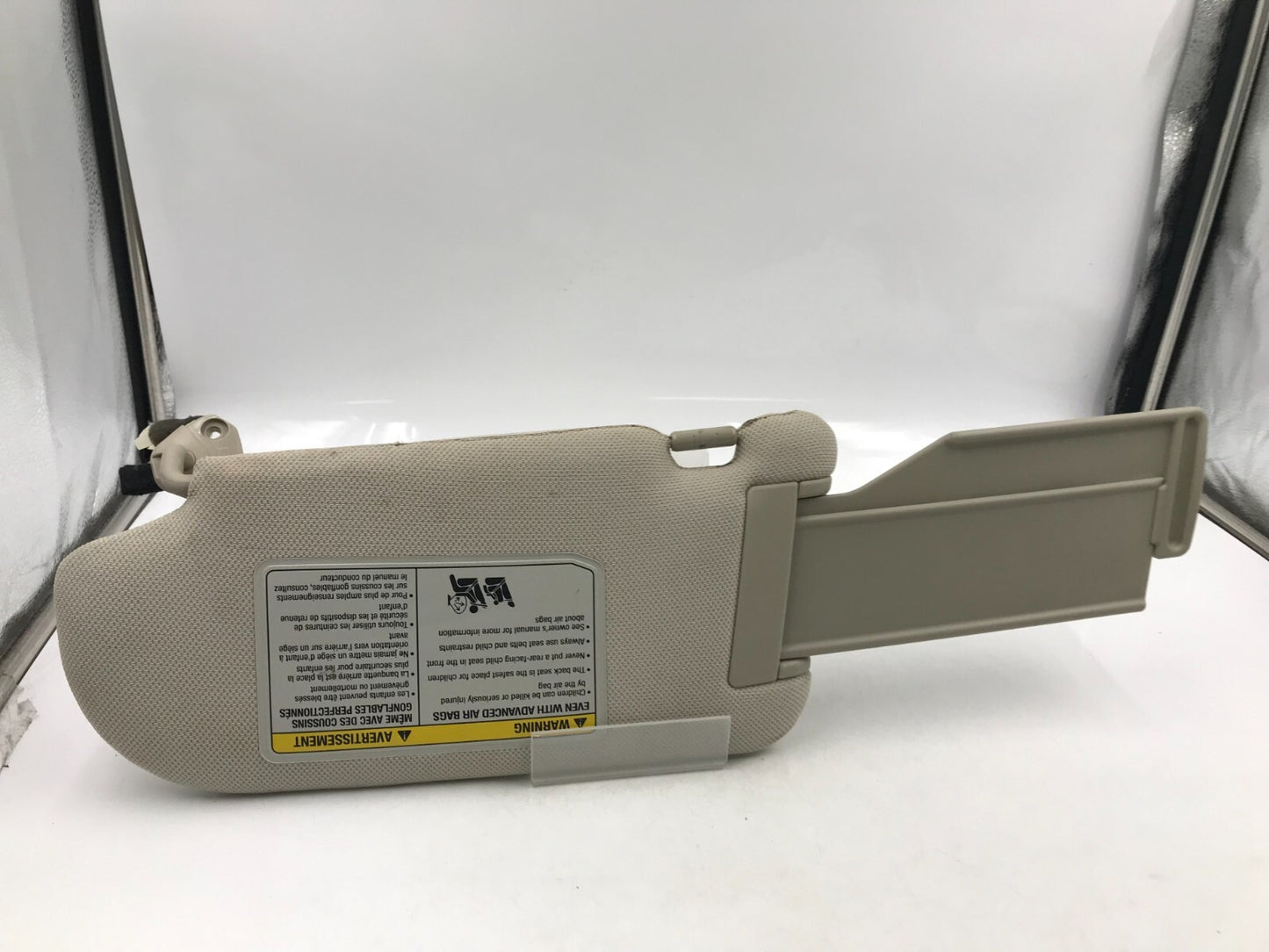 2006-2010 Infinti M35 Passenger Sun Visor Gray Illuminated OEM C04B48013