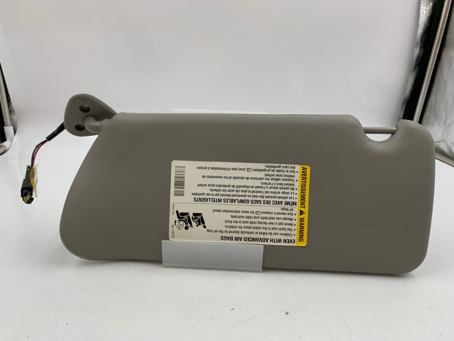 2003-2007 Cadillac CTS Passenger Sun Visor Gray Illuminated OEM E02B63003