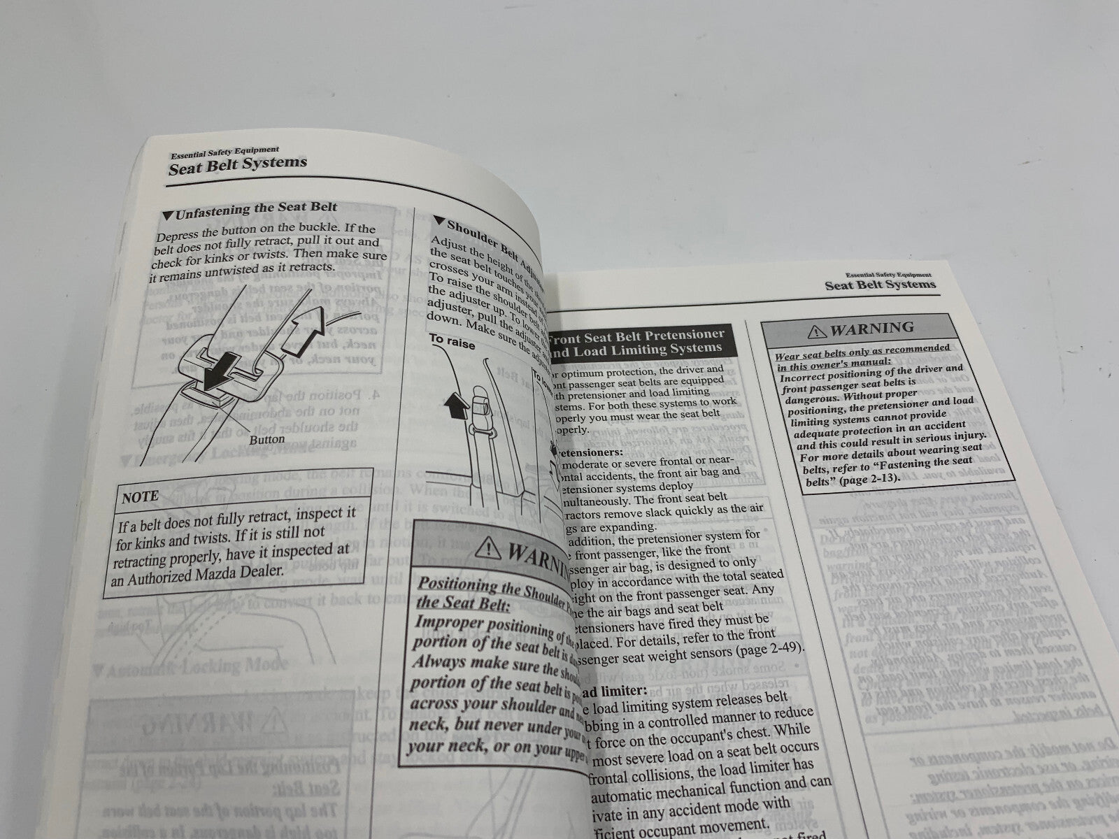 2007 Mazda 3 Owners Manual OEM E02B67004