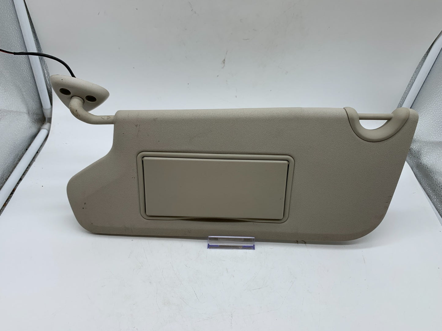 2011-2020 Dodge Journey Driver Sun Visor Gray Illuminated OEM B01B27002