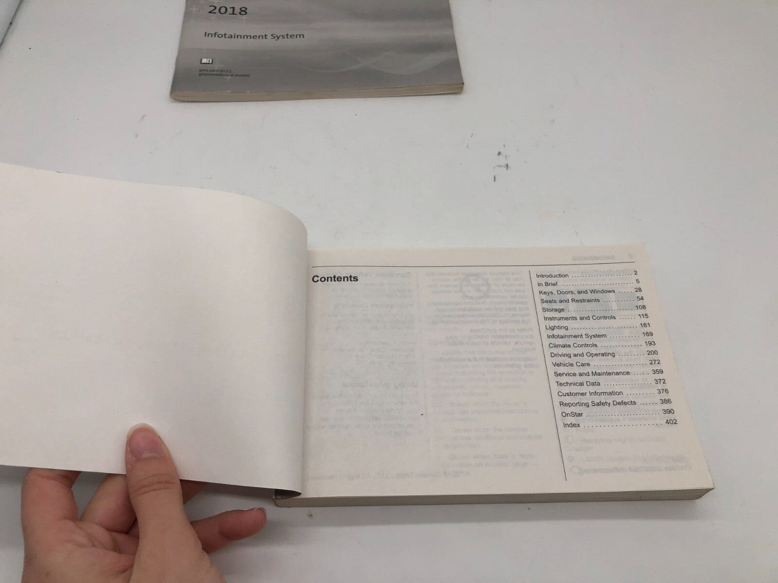 2018 GMC Acadia Owners Manual Set OEM E03B47006