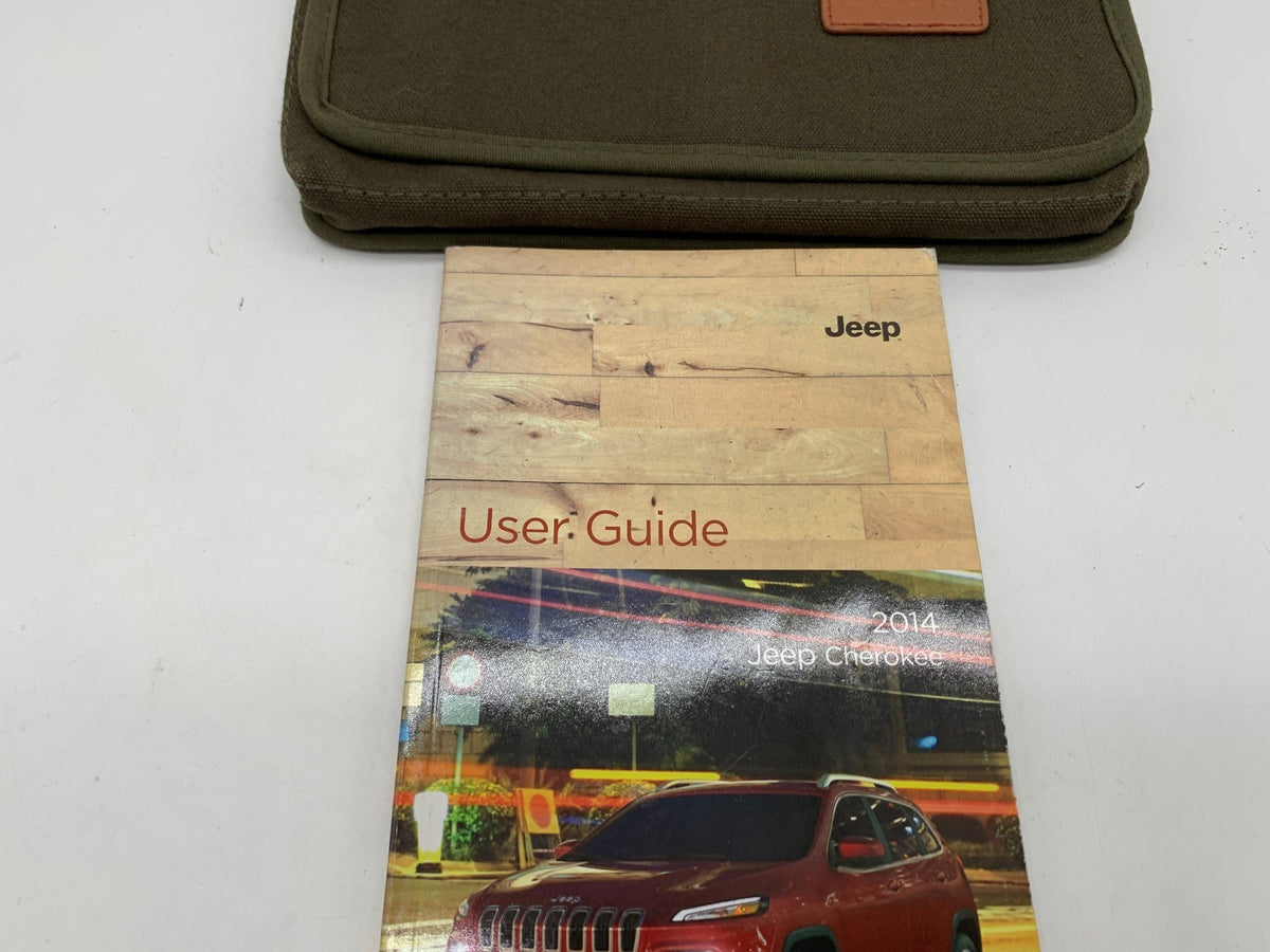 2014 Jeep Cherokee Owners Manual Set with Case OEM R01B12026