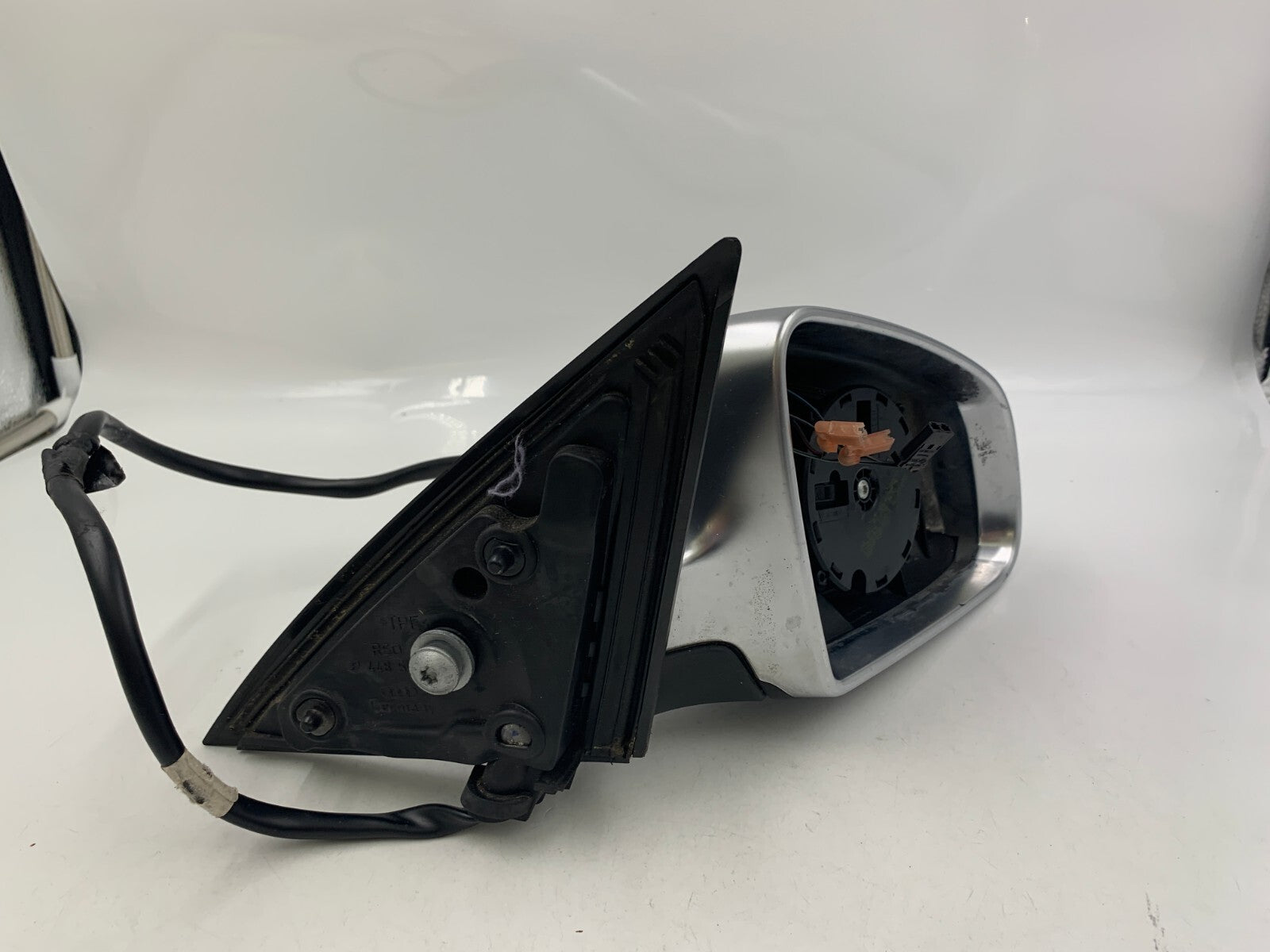 2007-2008 Audi S6 Passenger Side Power Door Mirror Silver No Mirror E04B12015