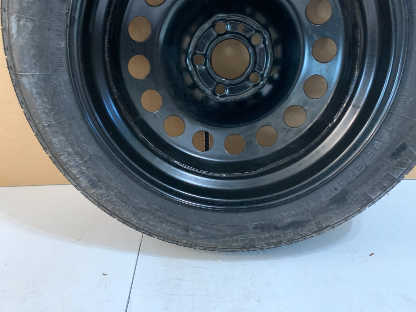 2003-2007 Volvo XC70 XC 70 17" Spare Tire Compact Donut T135/90R17
