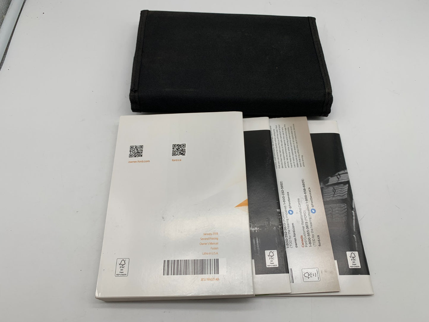 2018 Ford Fusion Owners Manual Set with Case OEM A04B08022