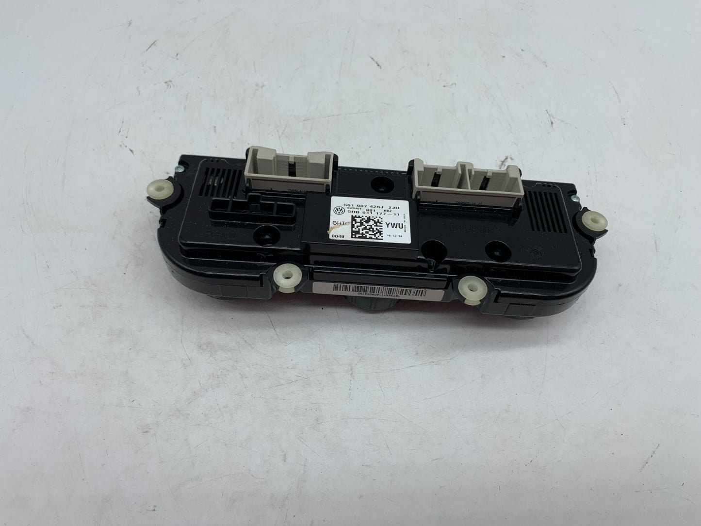 2013-2015 Volkswagen Passat Dual Zone Climate Control AC Heater Heated Seats OEM