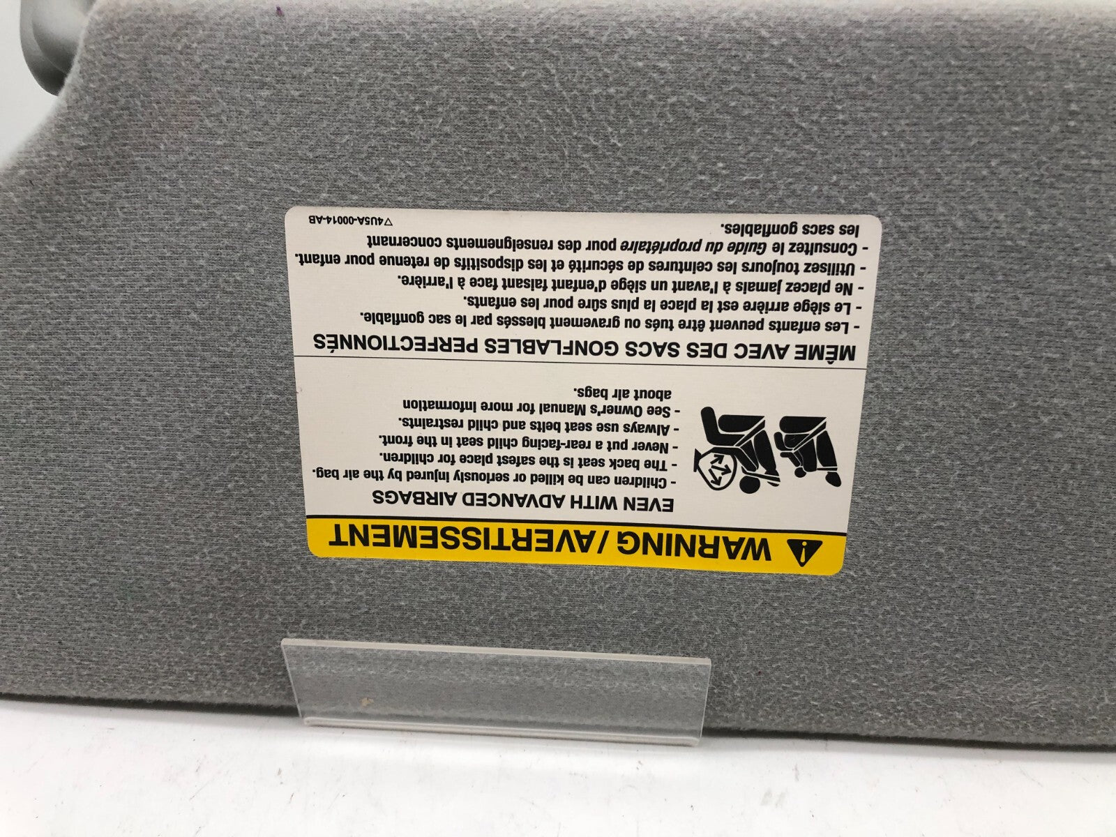 2005-2007 Ford Five Hundred Passenger Sun Visor Gray Illuminated OEM D02B01054