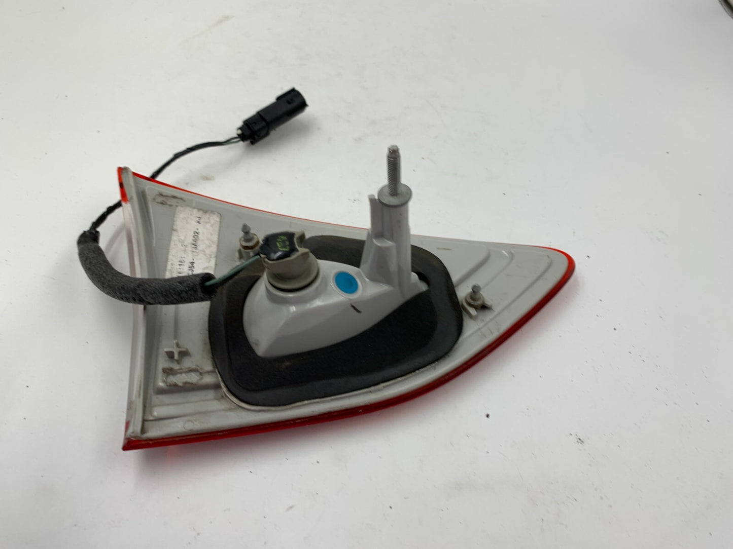 2013-2016 Ford Escape Passenger Side Trunk Lid Mounted Tail Light OEM B01B45059