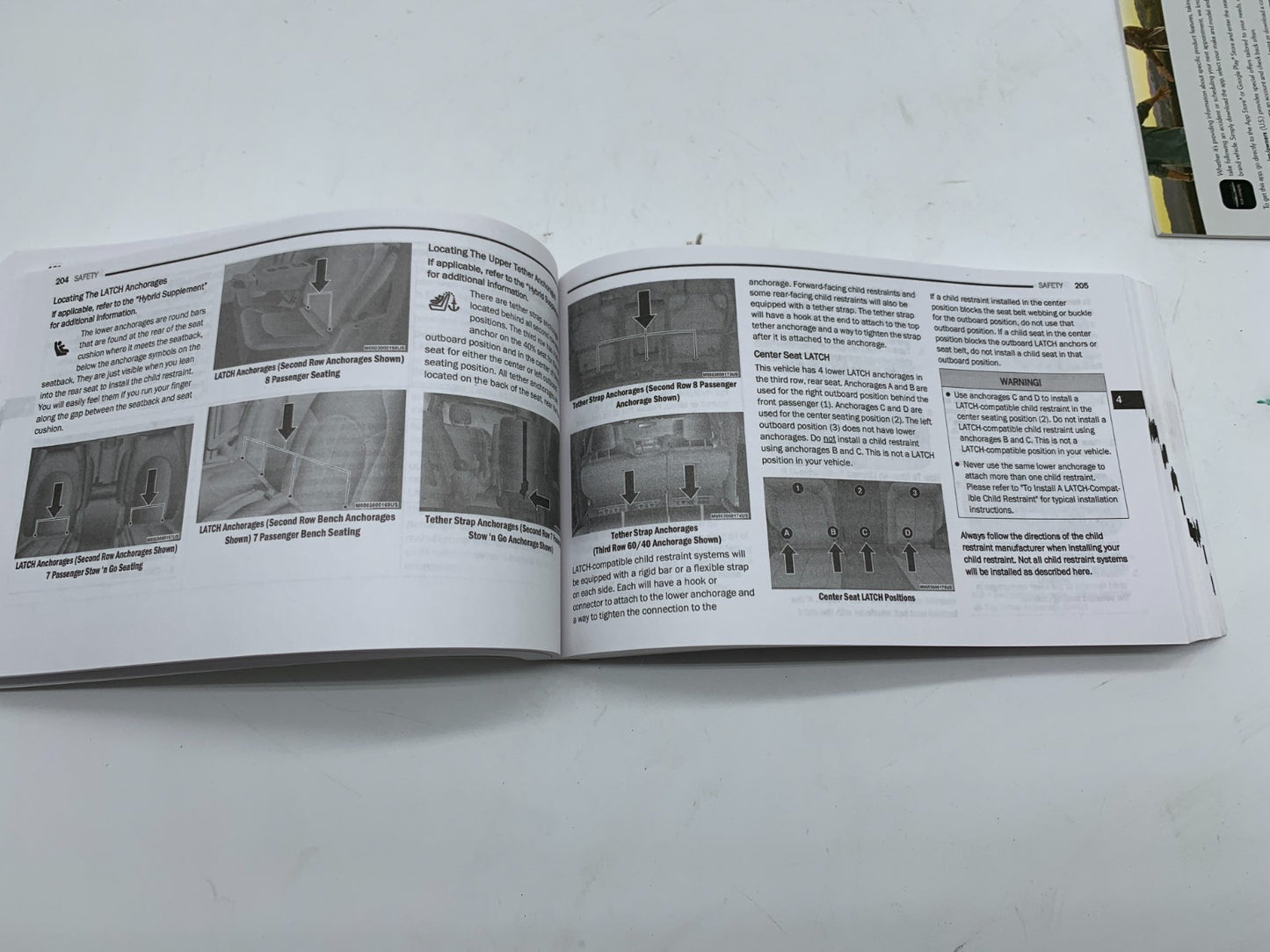 2018 Chrysler Pacifica and Voyager Owners Manual Set OEM B01B22009