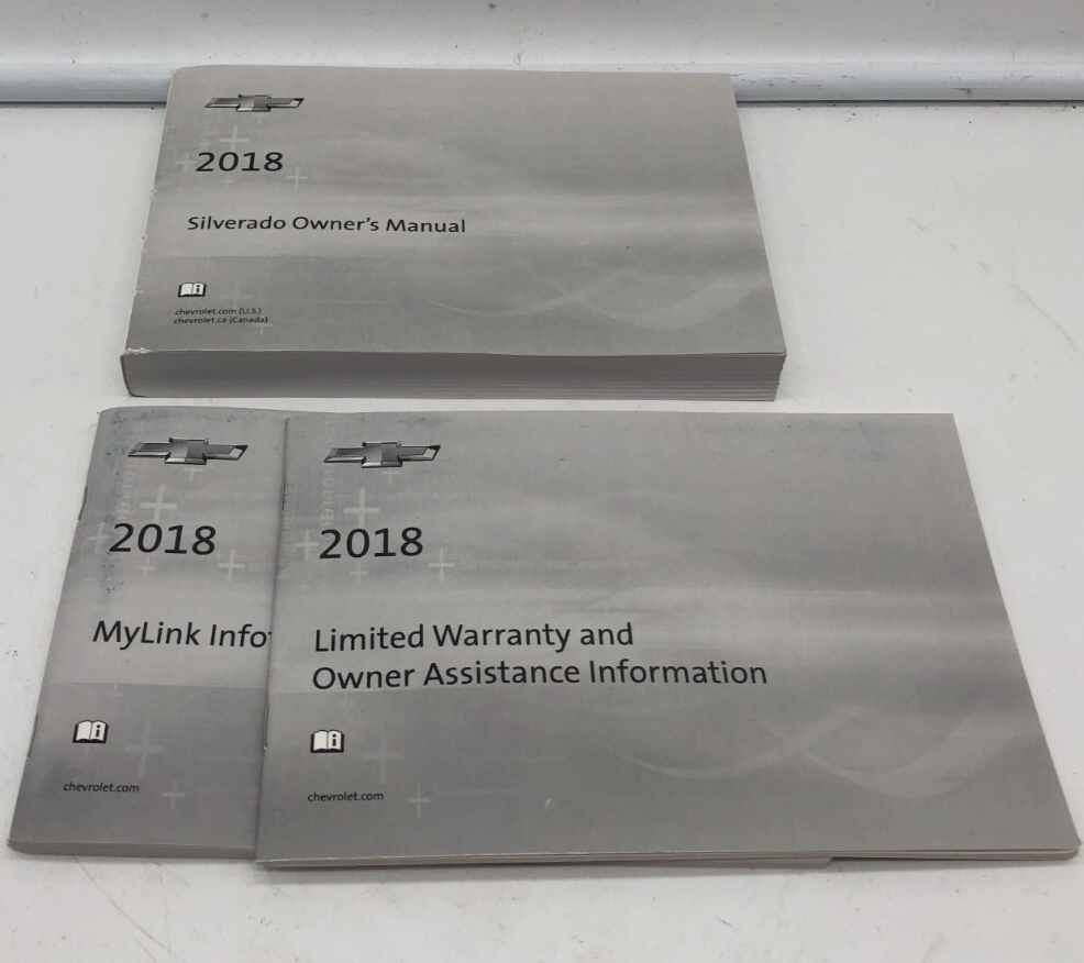 2018 Chevrolet Silverado Owners Manual Set OEM D03B61007