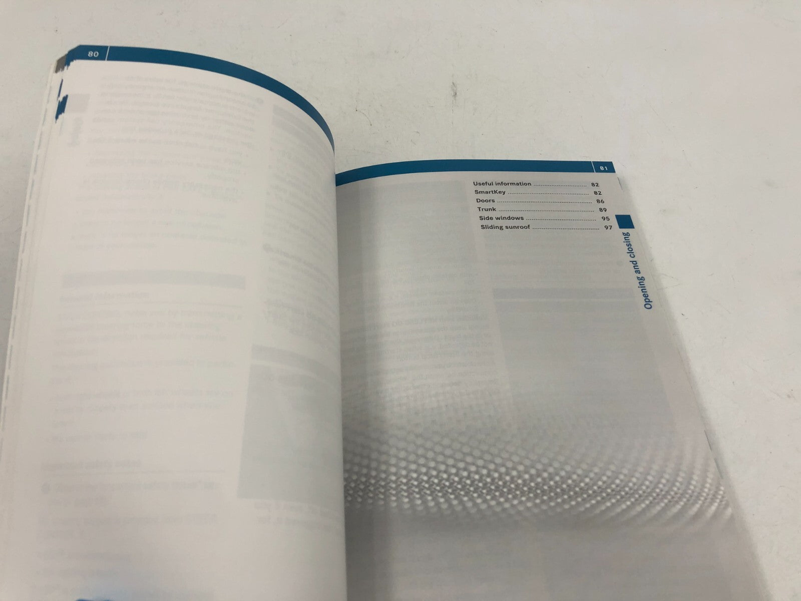 2016 Mercedes-Benz C Class Owners Manual Set with Case OEM E03B32059