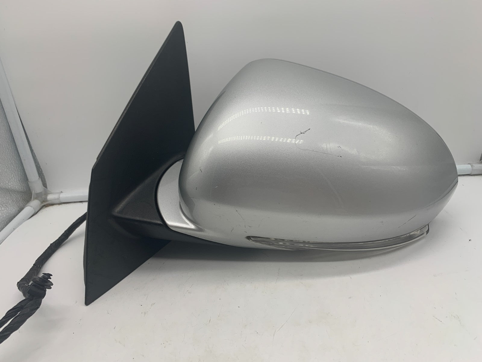 2008-2012 Buick Enclave Driver Side View Power Door Mirror Silver OEM
