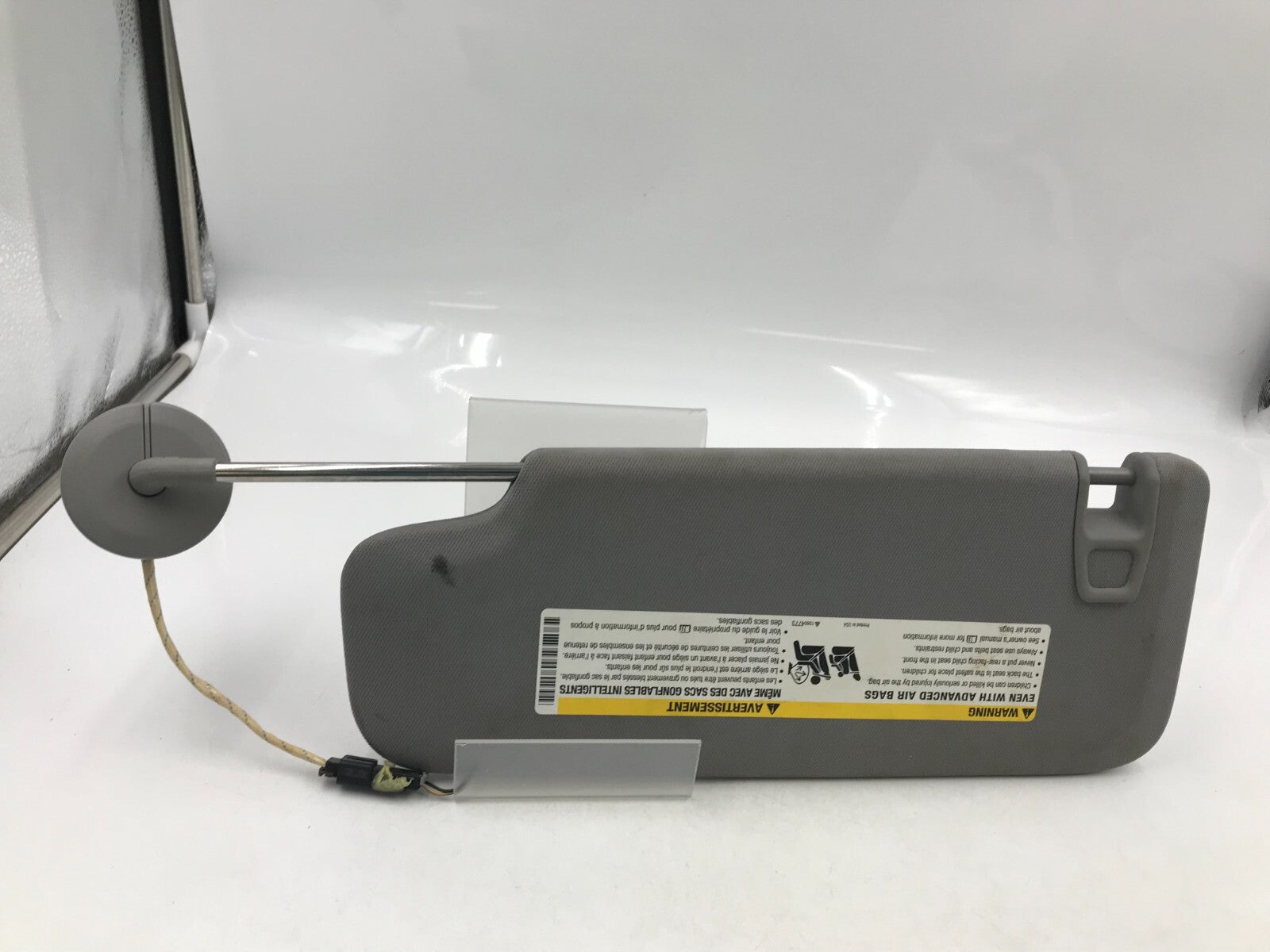 2016-2023 Chevrolet Malibu Passenger Sun Visor Gray Illuminated OEM D04B58005