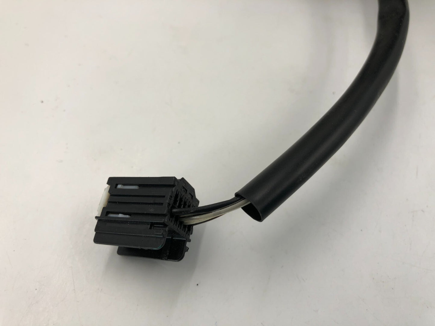 2010-2011 GMC Terrain Passenger View Power Door Mirror Black OEM