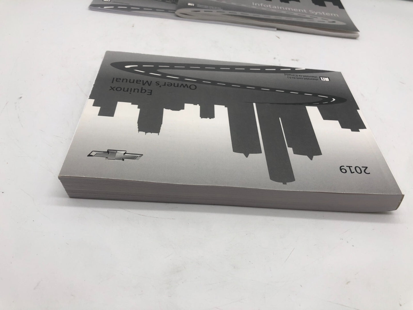 2019 Chevrolet Equinox Owners Manual Set OEM A01B41002