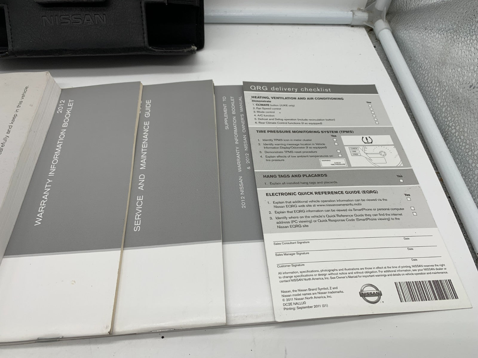 2012 Nissan Murano Owners Manual Set with Case OEM