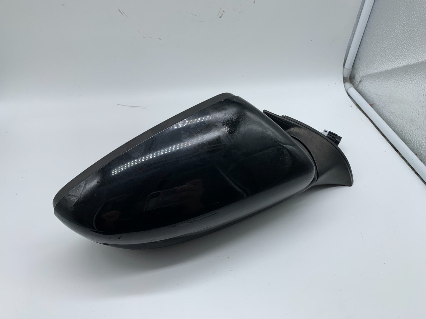 2014-2016 Kia Forte Passenger Side View Power Door Mirror Black OEM A01B49002