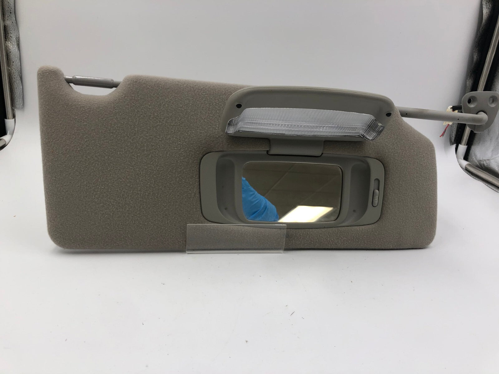 2005-2012 Toyota Avalon Passenger Sun Visor Gray Illuminated OEM C01B52024