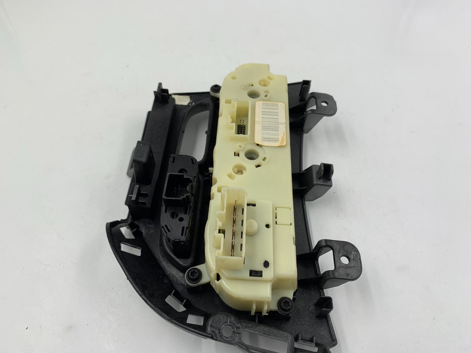 2013-2014 Ford Focus AC Heater Climate Control Unit OEM C01B39045